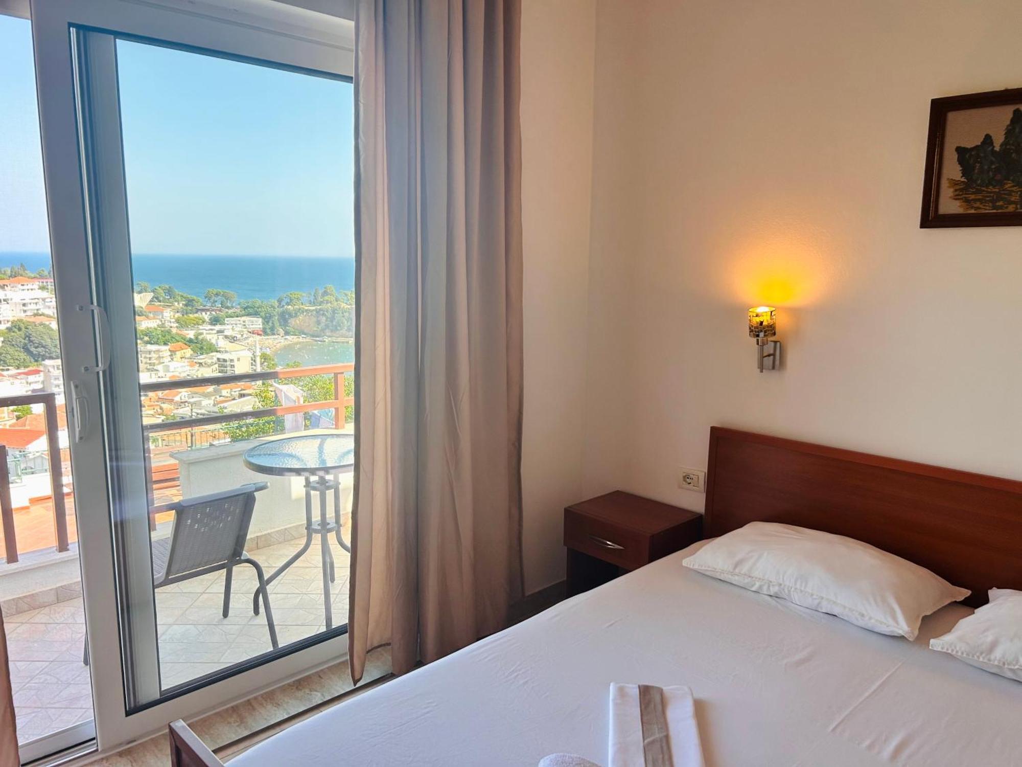 Apartments Aga Ulcinj Exteriör bild
