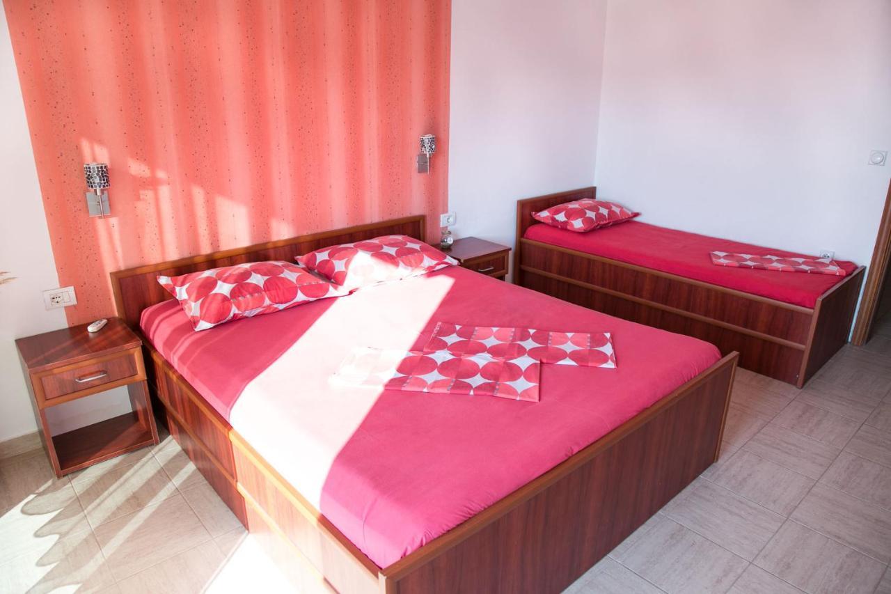 Apartments Aga Ulcinj Exteriör bild