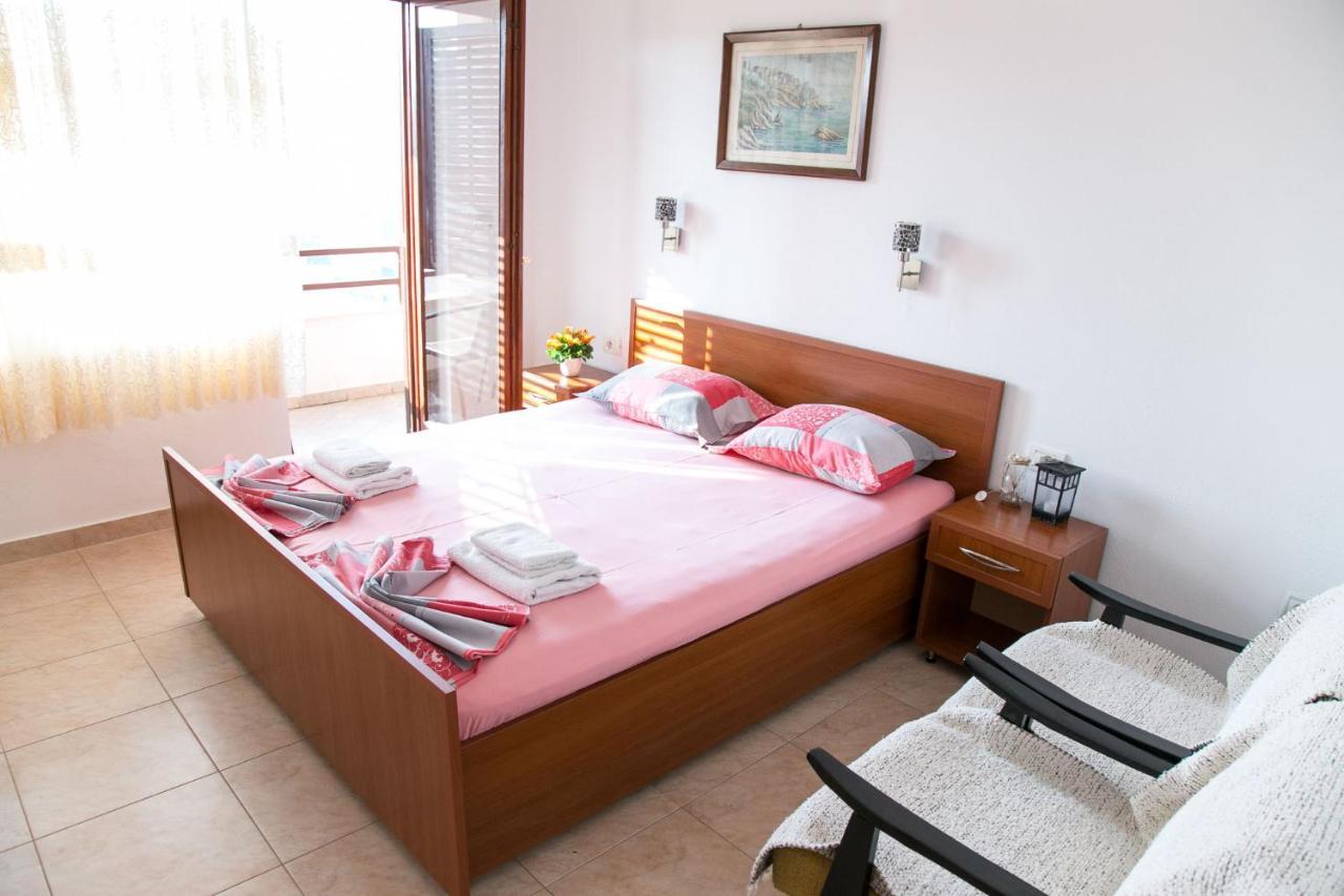 Apartments Aga Ulcinj Exteriör bild