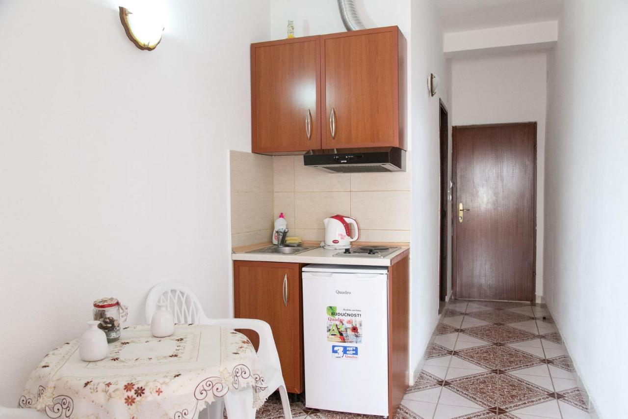Apartments Aga Ulcinj Exteriör bild