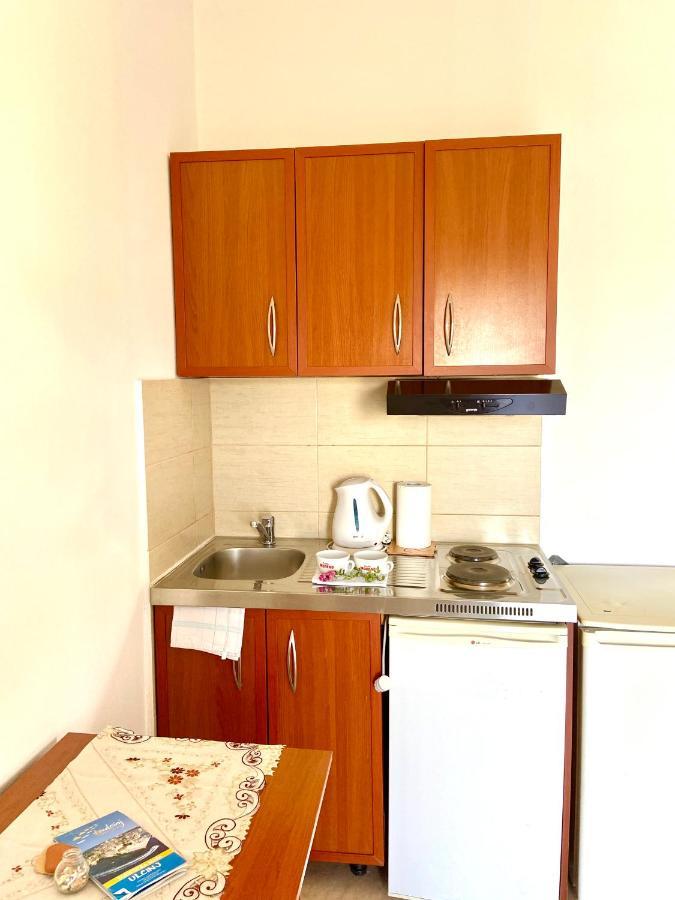 Apartments Aga Ulcinj Exteriör bild